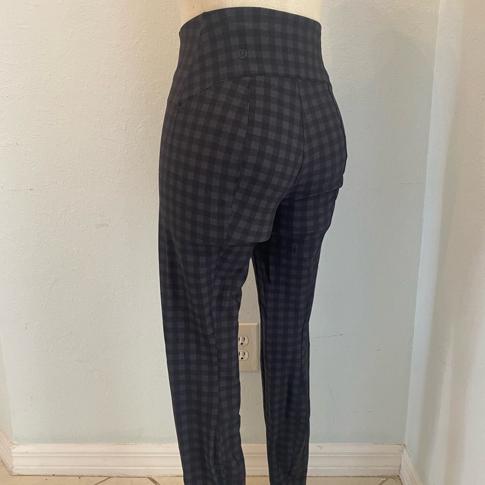 Lululemon Here to There 7/8 Pant